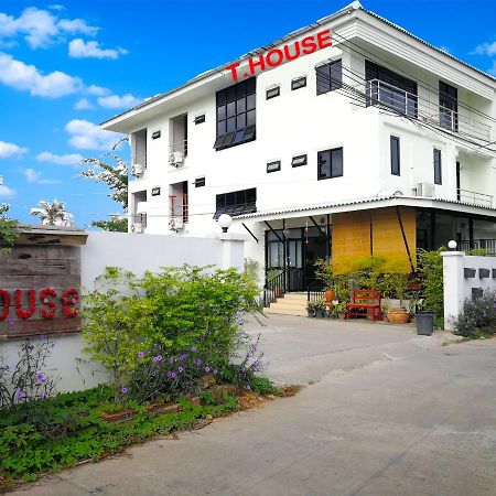Отель T. House Мае-Сот Экстерьер фото
